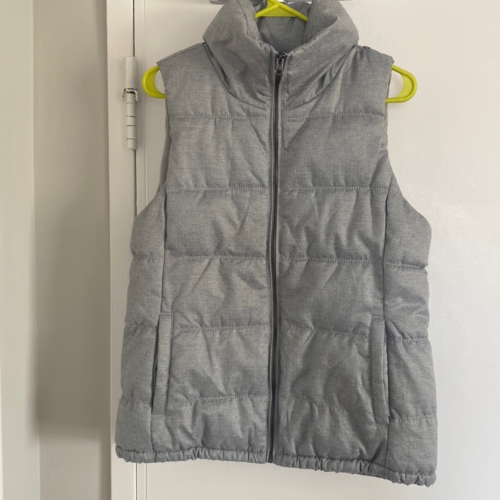Gray Old Navy Puff Vest
